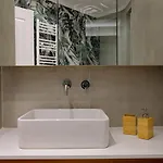 Again 1 Downtown Premium With Parking Апартаменты