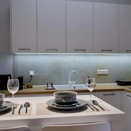 Again Downtown Premium With Parking Apartment