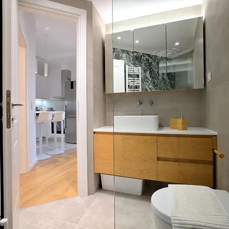 Again Downtown Premium With Parking