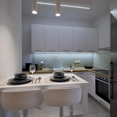 Again Downtown Premium With Parking