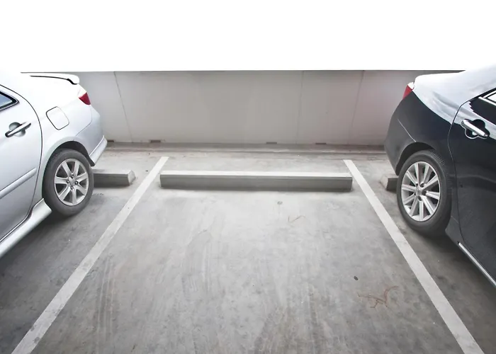 Again 1 Downtown Premium With Parking דירה